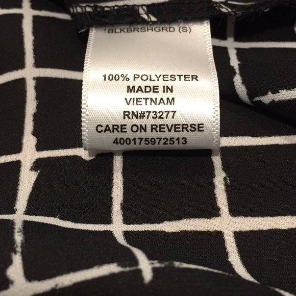 Elle Small Blouse Black and white squares NWT - Picture 5 of 6